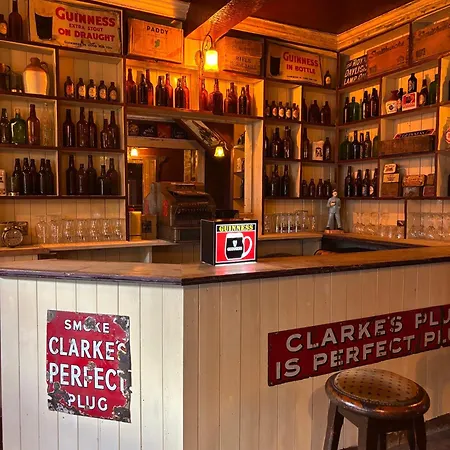 Jb O Sheas Self Catering Pub Holiday home