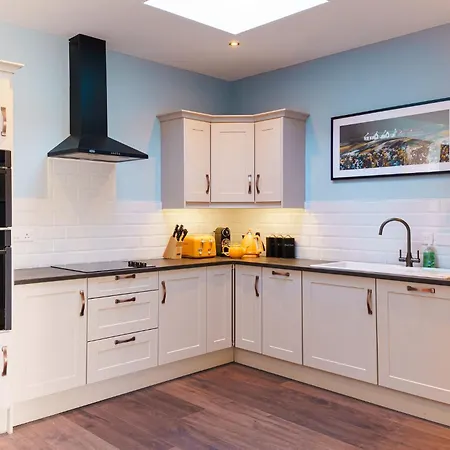 Jb O Sheas Self Catering Pub Dingle