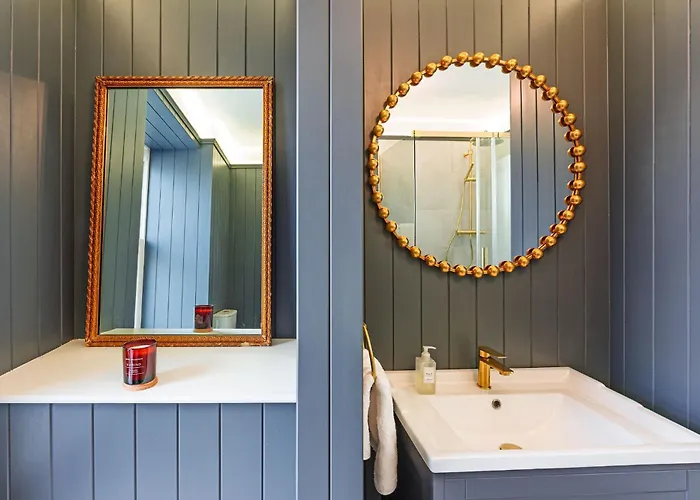 Jb O Sheas Self Catering Pub * Dingle